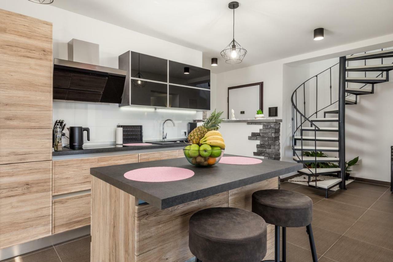 Luxury Apartment La Es Marcelji Ngoại thất bức ảnh