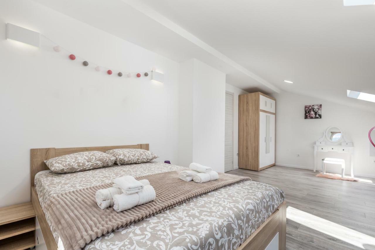 Luxury Apartment La Es Marcelji Ngoại thất bức ảnh