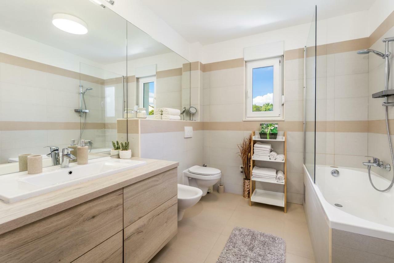 Luxury Apartment La Es Marcelji Ngoại thất bức ảnh